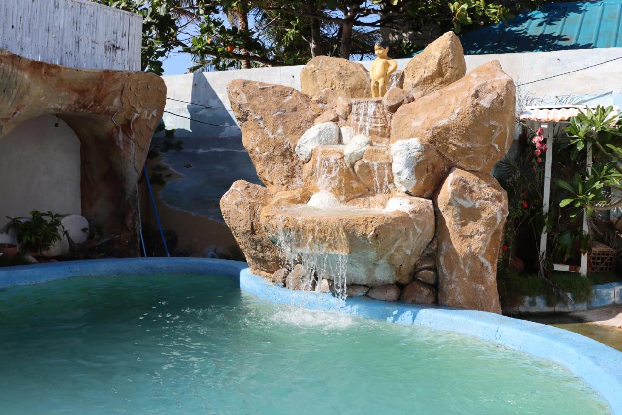 Belle'S Beach Resort Bolinao Exterior foto